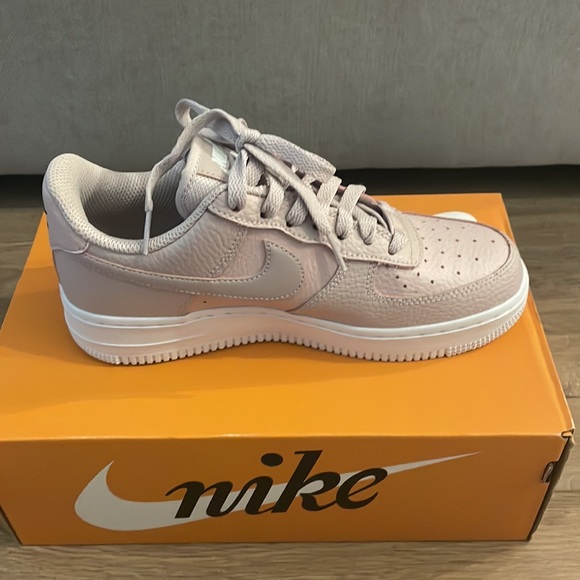 Nike Air Force 1 ‘07 Low Essential Platinum Violet leather - Picture 2 of 4